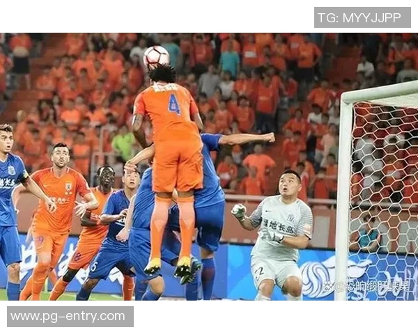 中超焦点战：多特蒙德与尤文图斯激战成平局全场沸腾解析